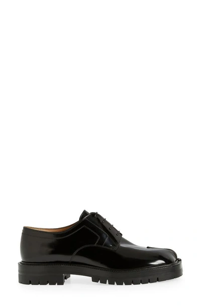 Maison Margiela Tabi Laced Shoes In Black