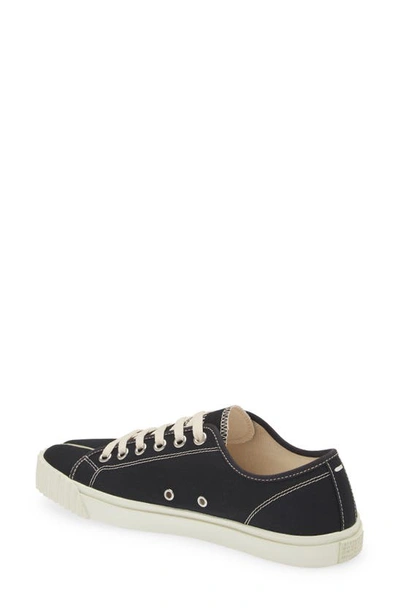 Maison Margiela Tabi Low-top Sneakers In Black