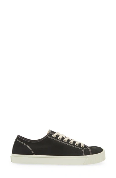 Maison Margiela Tabi Low-top Sneakers In Black