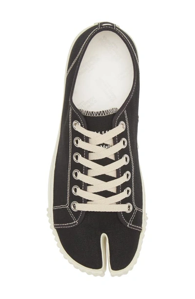 Maison Margiela Tabi Low-top Sneakers In Black