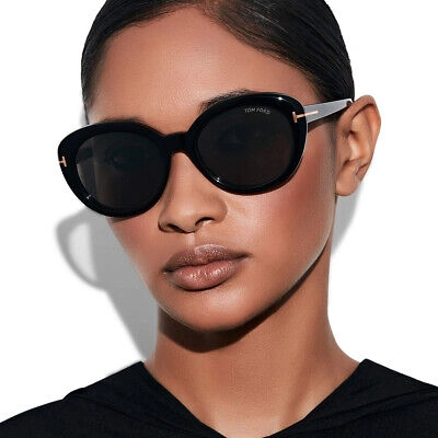 Pre-owned Tom Ford Ft1009 Lily-02 Sunglasses Shiny Black/t Logo Smoke 55mm In Gray