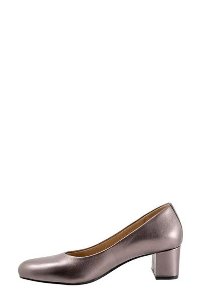 Shop Trotters Daria Block Heel Pump In Pewter