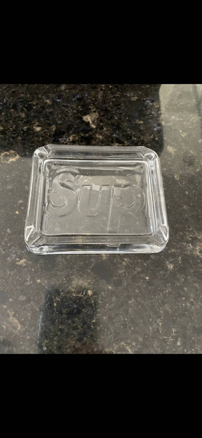 Pre-owned Supreme Debossed Glass Ashtray In Clear | ModeSens