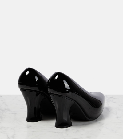 Shop Loewe Comic 90 Lacquered Pumps In Black