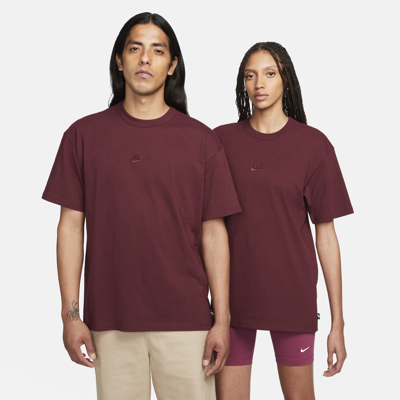 Shop Nike Men's  Sportswear Premium Essentials T-shirt In Red