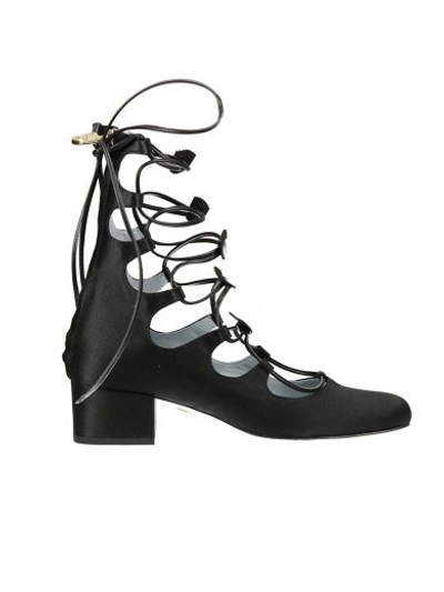 Shop Chiara Ferragni Flat Shoes In Black