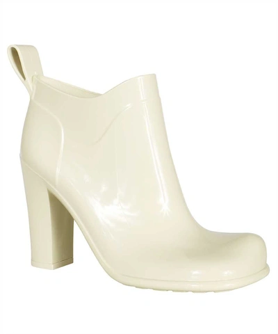 Shop Bottega Veneta Shine Rubber Boots In Ivory