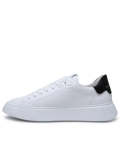 Philippe Model Sneaker Temple In Pelle Bianca In White/black | ModeSens