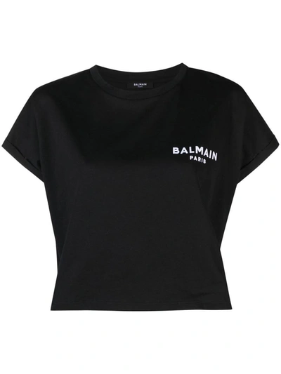 Shop Balmain T-shirt Cropped In Cotone Con Logo In Black