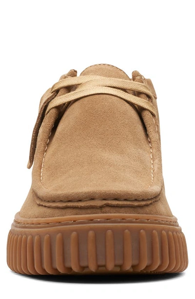 Clarks Torhill Hi In Dark Sand Suede