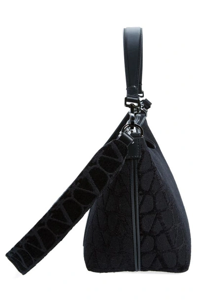 Shop Valentino Toile Iconographe Crossbody Bag In 0no-nero