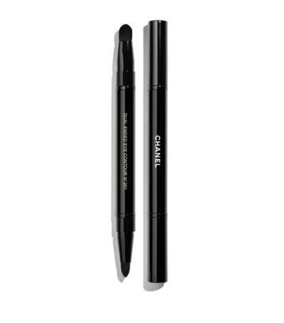 Shop Chanel (pinceau Duo Contour Yeux Rétractable N°201?) Retractable Dual-ended Eye-contouring Brush In Multi