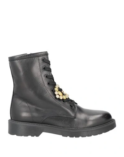 Stele Woman Ankle Boots Black Size 11 Calfskin In Black