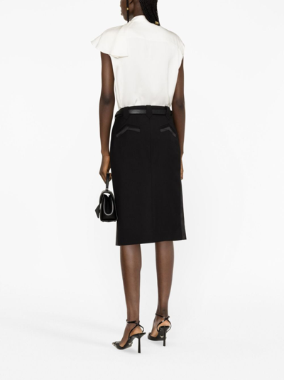 Alexander Mcqueen Sleeveless Ruffled Blouse In Weiss