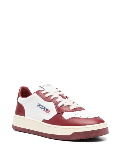 Shop Autry Scarpe Stringate Low-top Sneakers In White