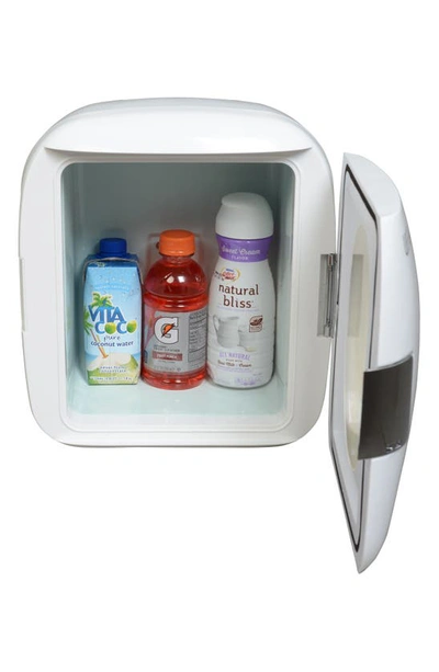 Uber Appliance Chill Xl Personal Portable Mini Fridge In White