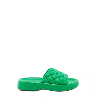 Bottega Veneta Padded Leather Flat Sandals In Green