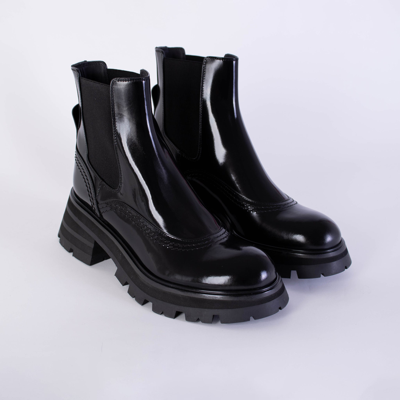Shop Alexander Mcqueen Leather Chelsea Women's Boots In Black