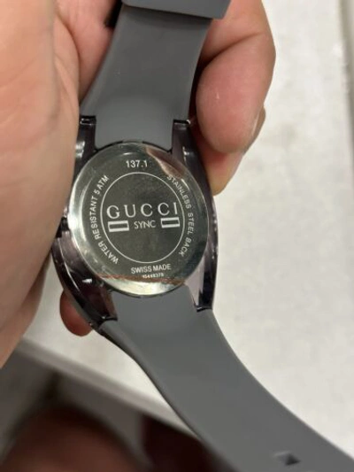Pre-owned Gucci Sync Xxl Ya137109 Gray Rubber Band Gray Dial Unisex Watch