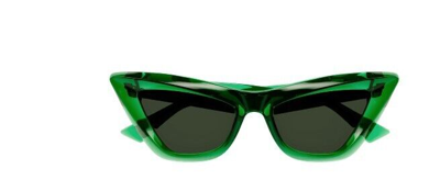 Pre-owned Bottega Veneta Bv1101s 010 Green/green Cat Eye Women's Sunglasses