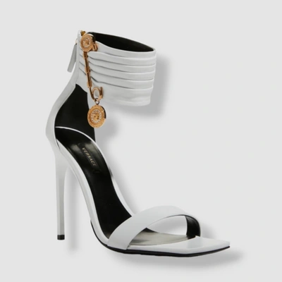 Pre-owned Versace $1275  Women's White Safety Pin Strappy Sandal Shoe Size Eu 40/us 10