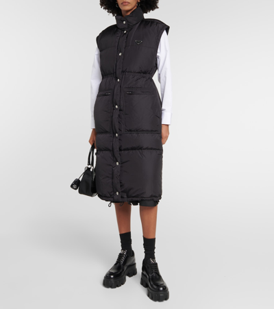 Prada Re-nylon Puffer Coat In Black