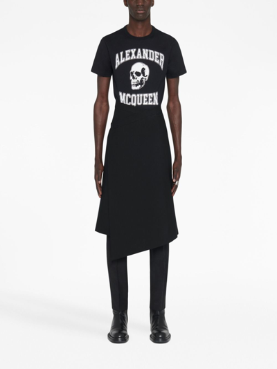 Shop Alexander Mcqueen Skull Logo-print T-shirt In Schwarz