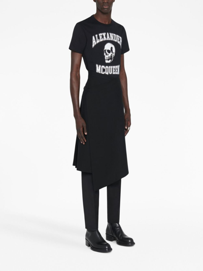 Shop Alexander Mcqueen Skull Logo-print T-shirt In Schwarz