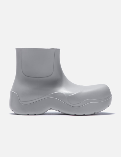Bottega Veneta Women Puddle Boots In Gray
