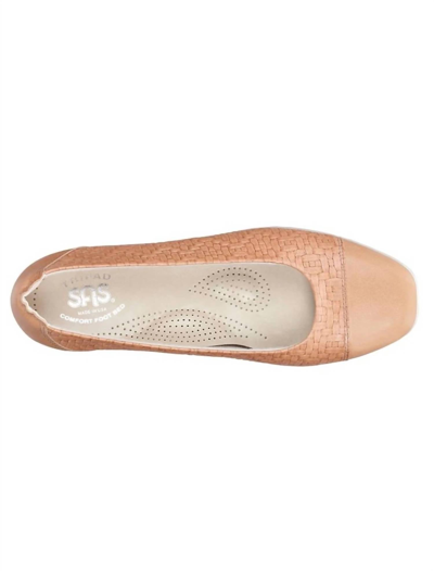Sas Maui Loafer - Medium In Wheat In Gold