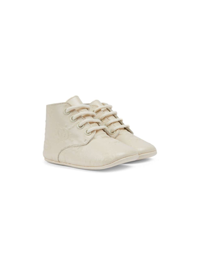 Shop Gucci Interlocking G Leather Pre-walkers In Neutrals