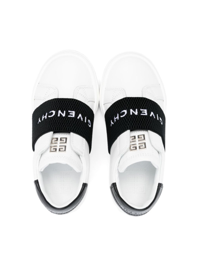 LOGO饰带低帮运动鞋