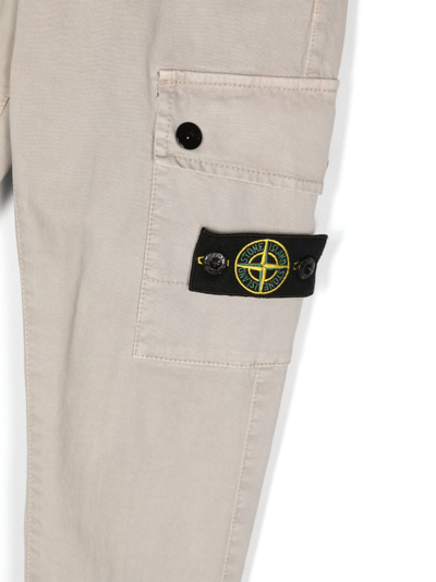 Stone Island Compass-badge Slim-fit Cargo Trousers In Grey