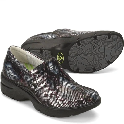 Nurse Mates Align Indya In Indigo Snake (animal Print) In Multi