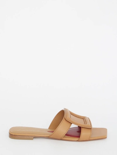 Shop Roger Vivier Leather Stitching Buck Sandals In Brown