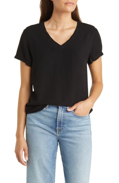Bella Dahl Raglan V-neck T-shirt In Vintage Black
