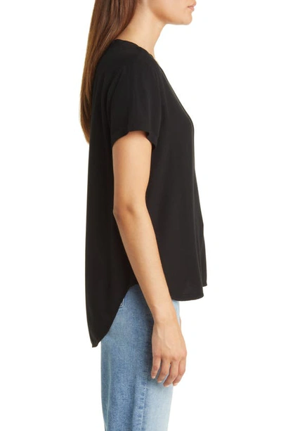 Bella Dahl Raglan V-neck T-shirt In Vintage Black