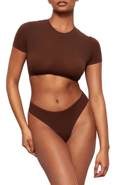 Shop Skims Fits Everybody Crop T-shirt In Cocoa