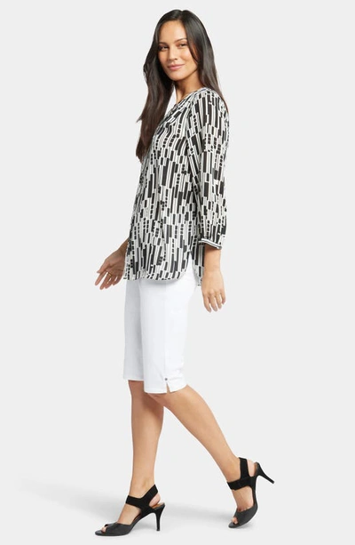 Shop Nydj High-low Crepe Blouse In Giselle Geo