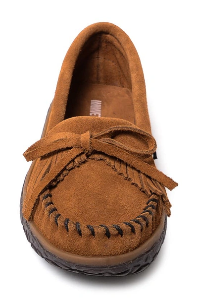 Minnetonka Kilty Tread Slipper In Brown
