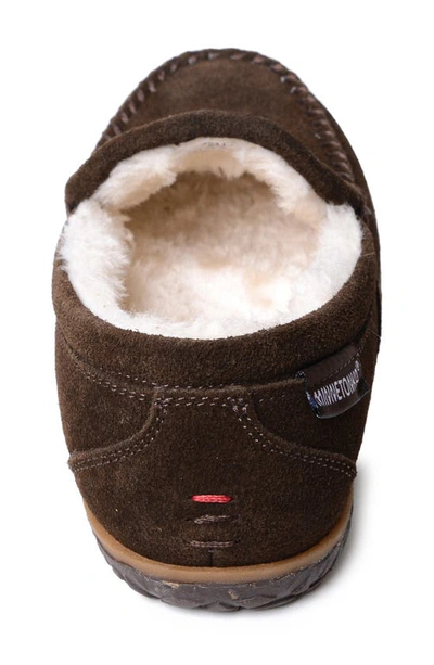 Minnetonka Tempe Moccasin Slipper In Chocolate