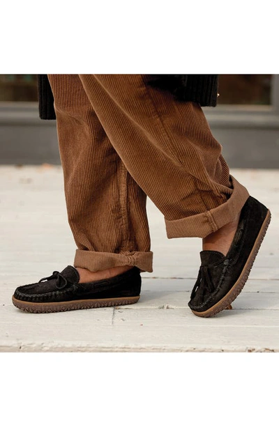 Minnetonka Tarik Slipper In Black