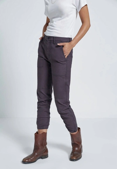 Current Elliott The Weslan Jogger Pant In Washed Black