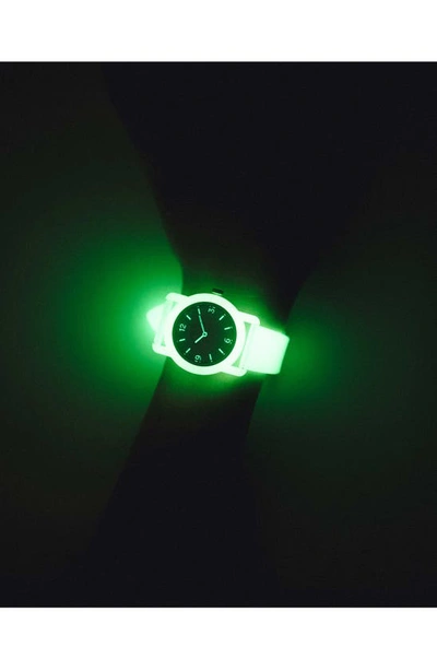 Breda Play Glow In White