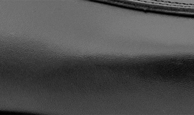 Mezlan Avenue Penny Loafer In Black