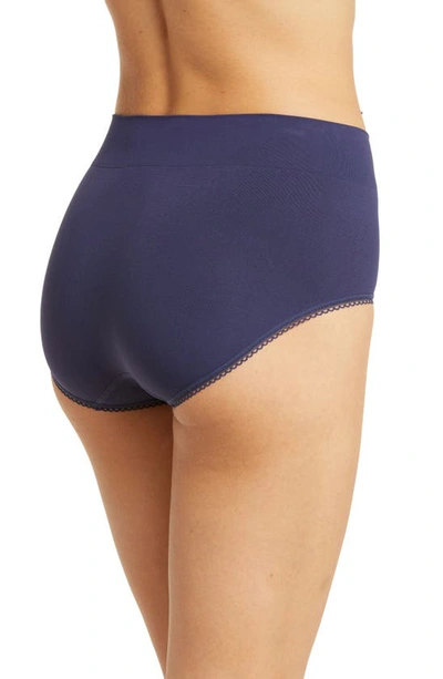 Wacoal Feeling Flexible Briefs In Eclipse