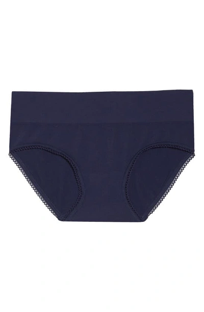 Wacoal Feeling Flexible Hipster Briefs In Eclipse