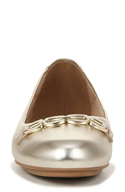 Shop Naturalizer Mira Flat In Champagne Leather