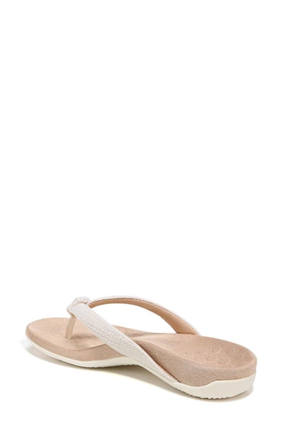Vionic Mattie Flip Flop In Cream