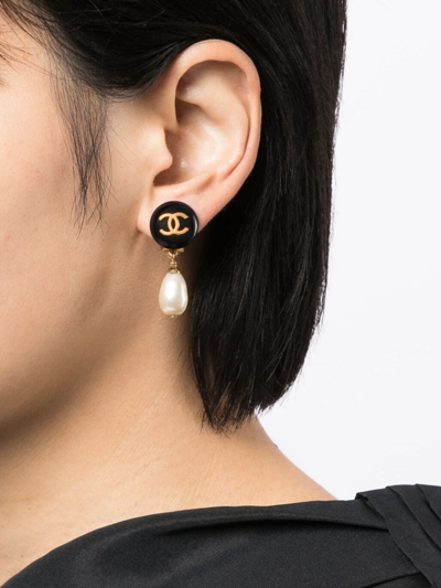 Pre-owned Chanel 1996 Cc Button Drop Faux-pearl Clip-on Earrings In Black